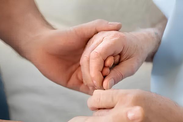 What Is Endoscopic Spine Surgery? | ESINY 