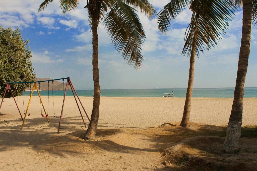 Khor Fakkan Beach - Sharjah - United Arab Emirates