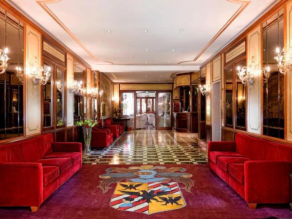 Amadeus Hotel