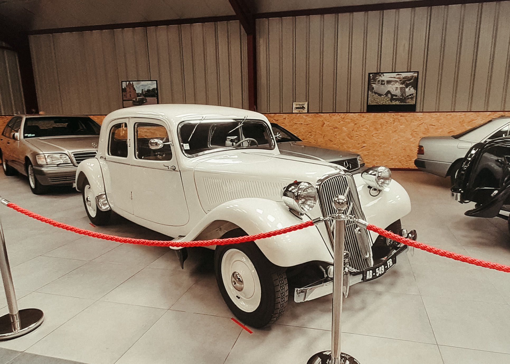 Citroën Traction 11B de 1949 pour un mariage en blanc