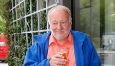 Luděk Sobota bilancuje, ale neztrácí chuť do života. Mluví o Indii, lenosti i tom, proč už nechodí mezi lidi.