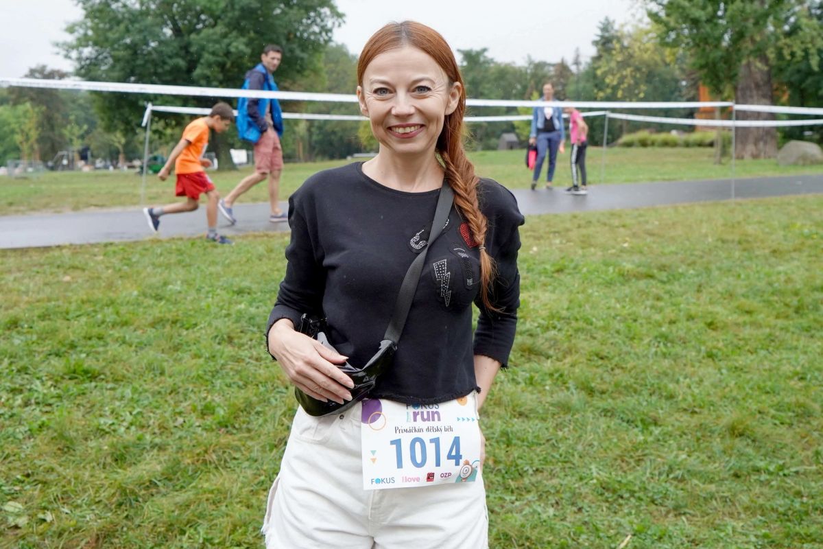 Herečka Bára Fišerová se zúčastní sportovního běhu. Má z toho obavy Herečka Bára Fišerová se zúčastní sportovního běhu. Má z toho obavy
