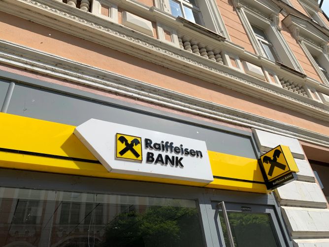 Ani KB, ani Spořitelna. Banka, o které jste možná neslyšeli, teď trhá rekordy. Ani KB, ani Spořitelna. Banka, o které jste možná neslyšeli, teď trhá rekordy.