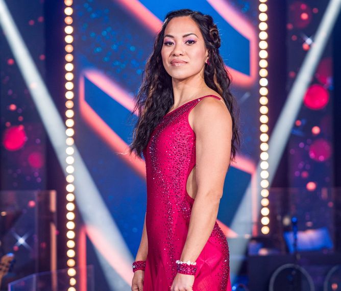 Předvedla naprosto dokonalé šaty a tanec Předvedla naprosto dokonalé šaty a tanec