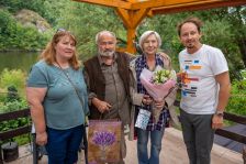 Slzy na place: Loučení Vlasty Peška a Amálie zaskočilo i jejich herecké kolegy