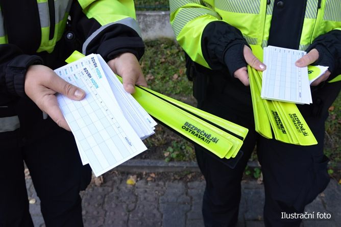 Na děti budou dohlížet strážníci MP. Na děti budou dohlížet strážníci MP.