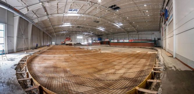 Rekonstrukce stadionu stála několik milionů. Rekonstrukce stadionu stála několik milionů.