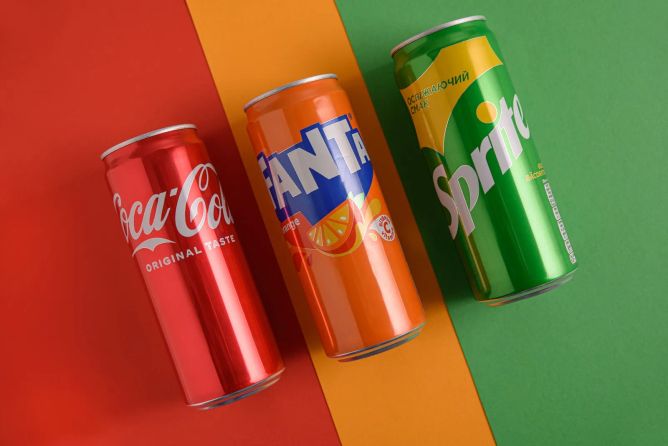 Přebytek nebezpečných cukrů se skrývá i v oblíbených limonádách Přebytek nebezpečných cukrů se skrývá i v oblíbených limonádách