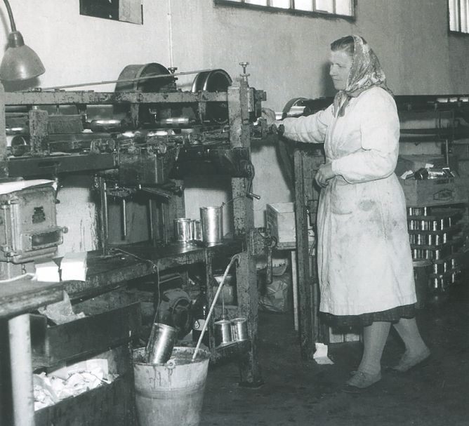 Tatra slaví 60 let. Tatra slaví 60 let.