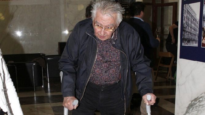 Josef Zíma podstoupil amputaci nohy. Josef Zíma podstoupil amputaci nohy.