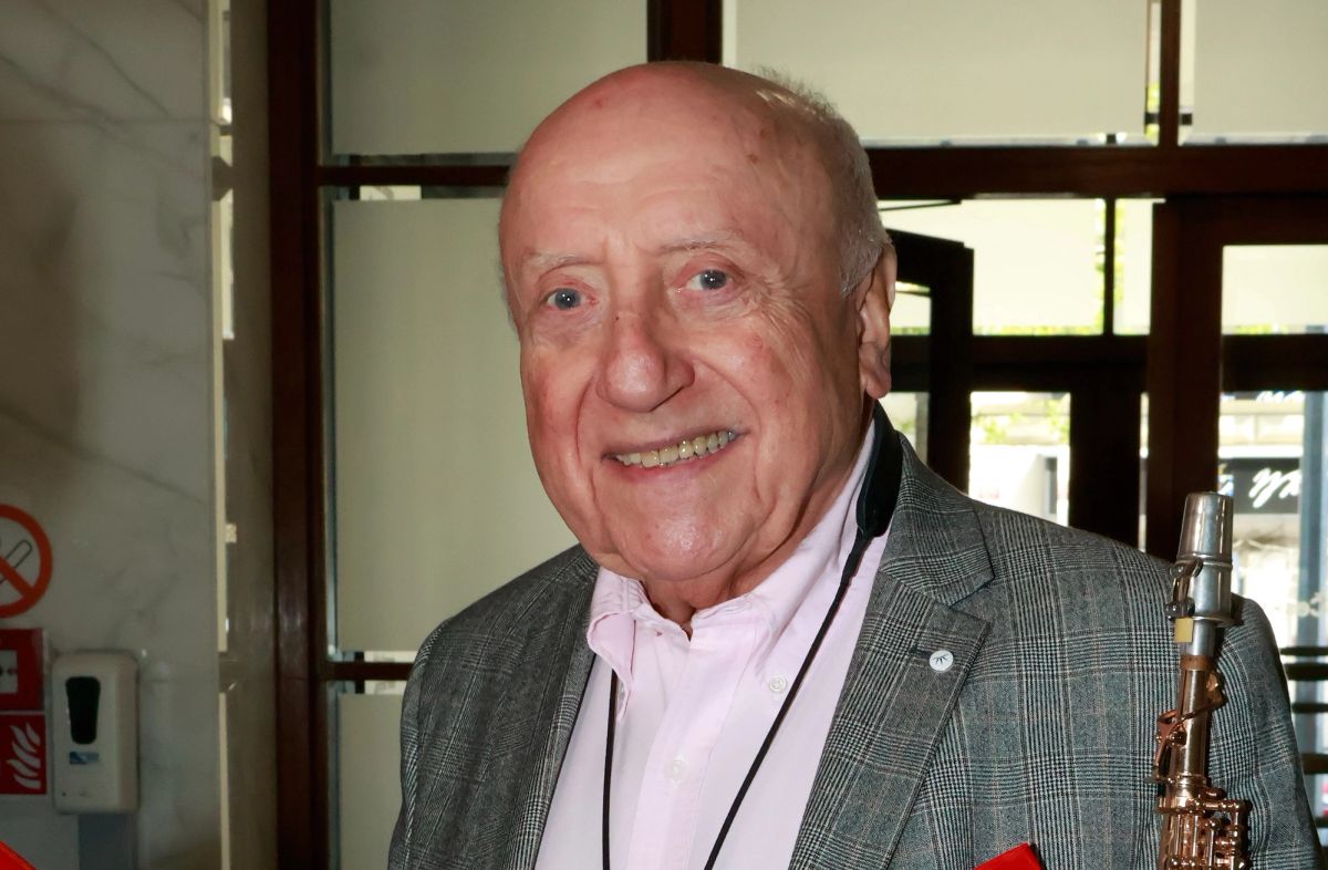 Zakrvácený a domlácený Felix Slováček znovu skončil v nemocnici. Lékaři bez slitování promluvili Zakrvácený a domlácený Felix Slováček znovu skončil v nemocnici. Lékaři bez slitování promluvili