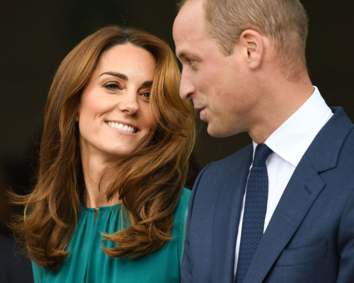 Princ William a Kate zveřejnili dojemné vánoční přání po těžkém roce Princ William a Kate zveřejnili dojemné vánoční přání po těžkém roce
