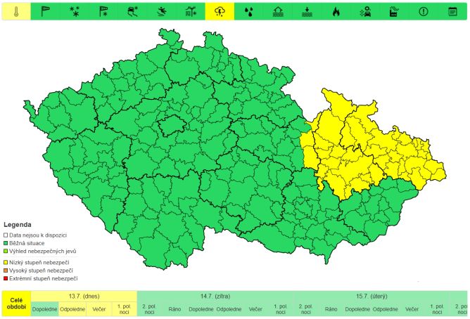 Kroupy velké jako tenisáky? Česko čeká extrémní počasí, meteorologové varují před supercelami Kroupy velké jako tenisáky? Česko čeká extrémní počasí, meteorologové varují před supercelami