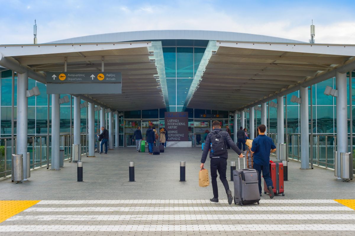Šok na řeckém letišti letišti: Letadlo zasáhl blesk, stovky turistů zoufale čekají na záchranu Šok na řeckém letišti letišti: Letadlo zasáhl blesk, stovky turistů zoufale čekají na záchranu