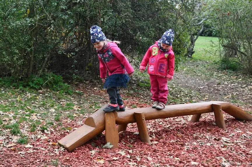 Lesopark Homolka ožívá: Nové hřiště je jen začátek, dospělé čeká překvapení!