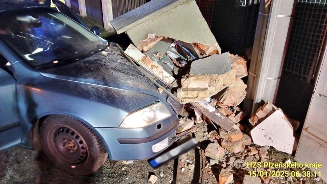 Ranní nehoda na Plzeňsku. Ranní nehoda na Plzeňsku.