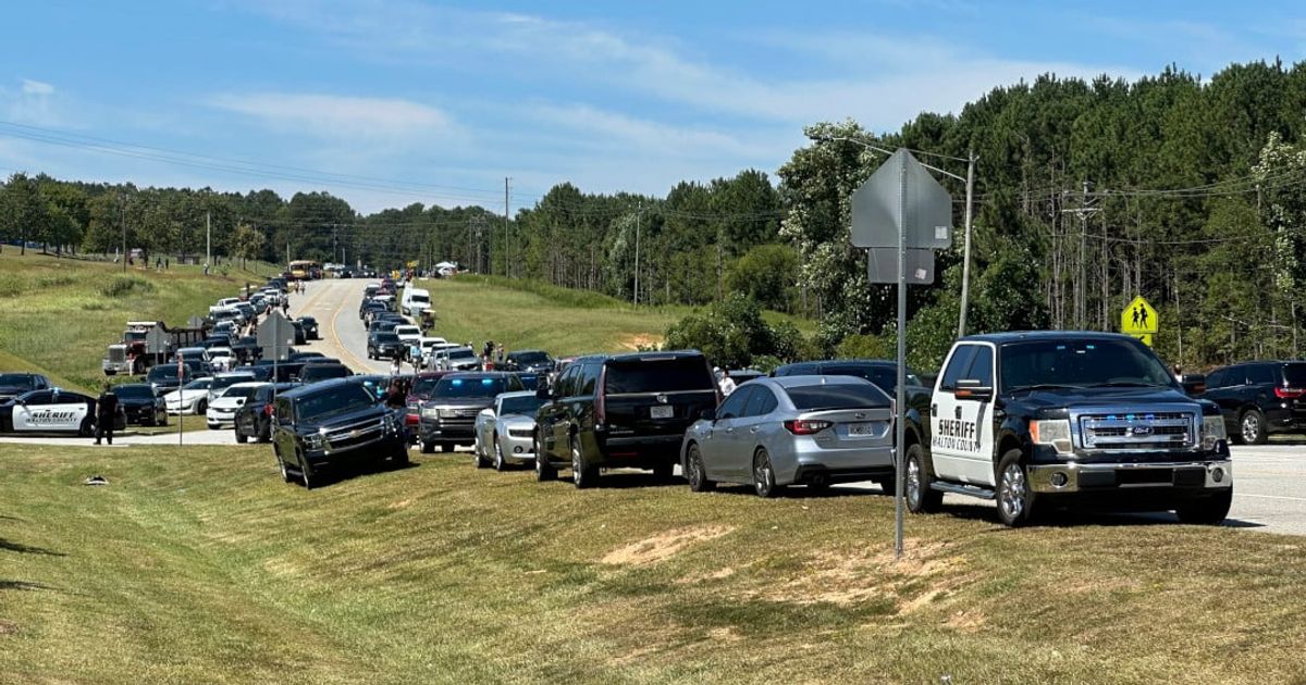 Drama na střední škole v USA: Útočník začal střílet, dva lidé přišli o život Drama na střední škole v USA: Útočník začal střílet, dva lidé přišli o život