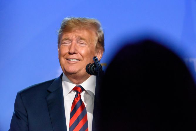 USA zvyšují cla na evropské zboží: Co čeká spotřebitele a podniky od 1. srpna? USA zvyšují cla na evropské zboží: Co čeká spotřebitele a podniky od 1. srpna?