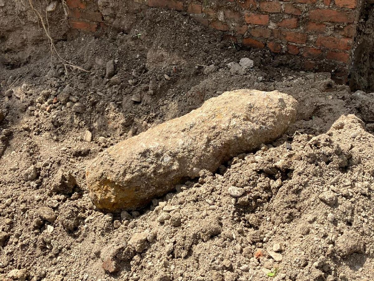 V Brně našli leteckou pumu: Policie místo evakuuje, zastavila se i doprava V Brně našli leteckou pumu: Policie místo evakuuje, zastavila se i doprava