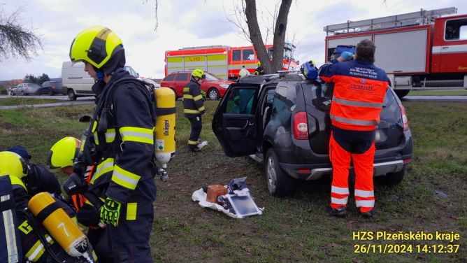 Na Plzeňsku došlo k vážné dopravní nehodě.