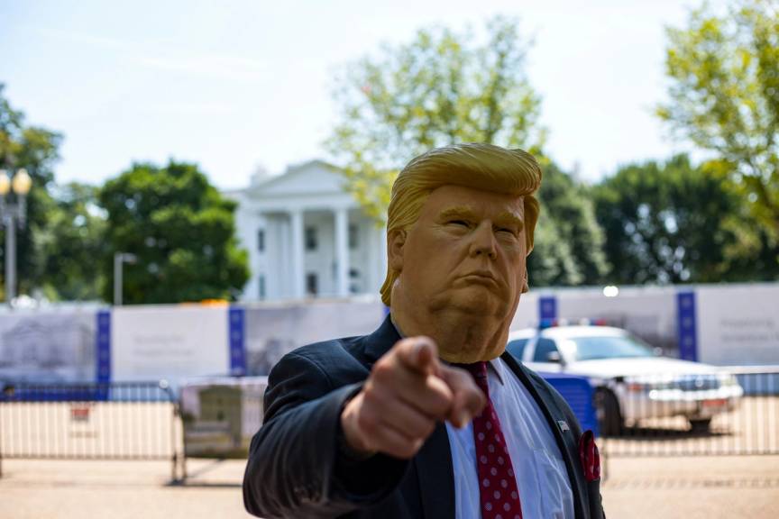 Americké volby vyhrál Donald Trump. Svět má obavy z ekonomických ztrát.