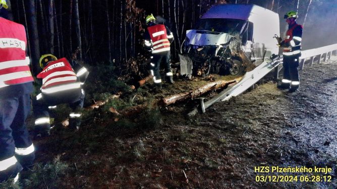 Nehoda dodávky Plzeň Nehoda dodávky Plzeň