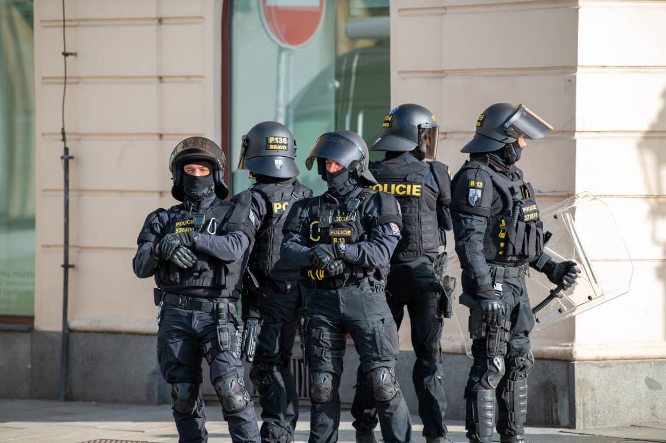 Policie v Plzni nasadí desítky strážníků, fanoušky čekají přísná bezpečnostní opatření