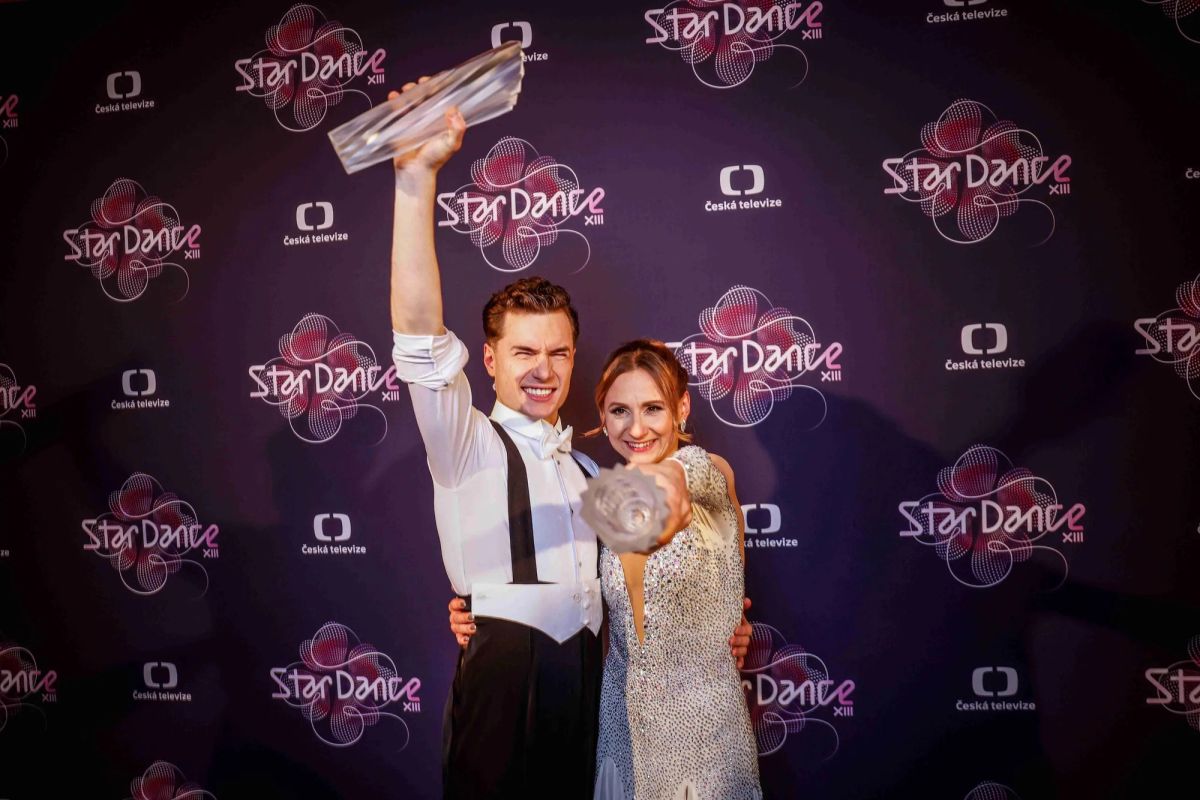 Vítěz StarDance Oskar Hes: Podívejte se na dojemné momenty večera Vítěz StarDance Oskar Hes: Podívejte se na dojemné momenty večera