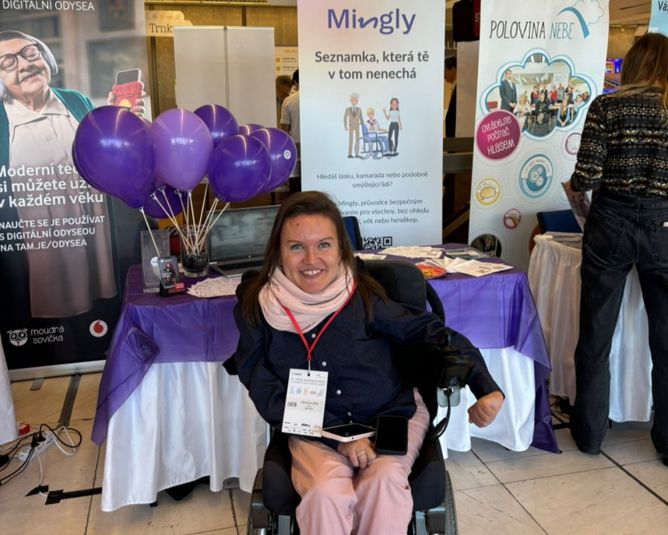 Hendikepovaní lidé potřebují pomoc. Hendikepovaní lidé potřebují pomoc.