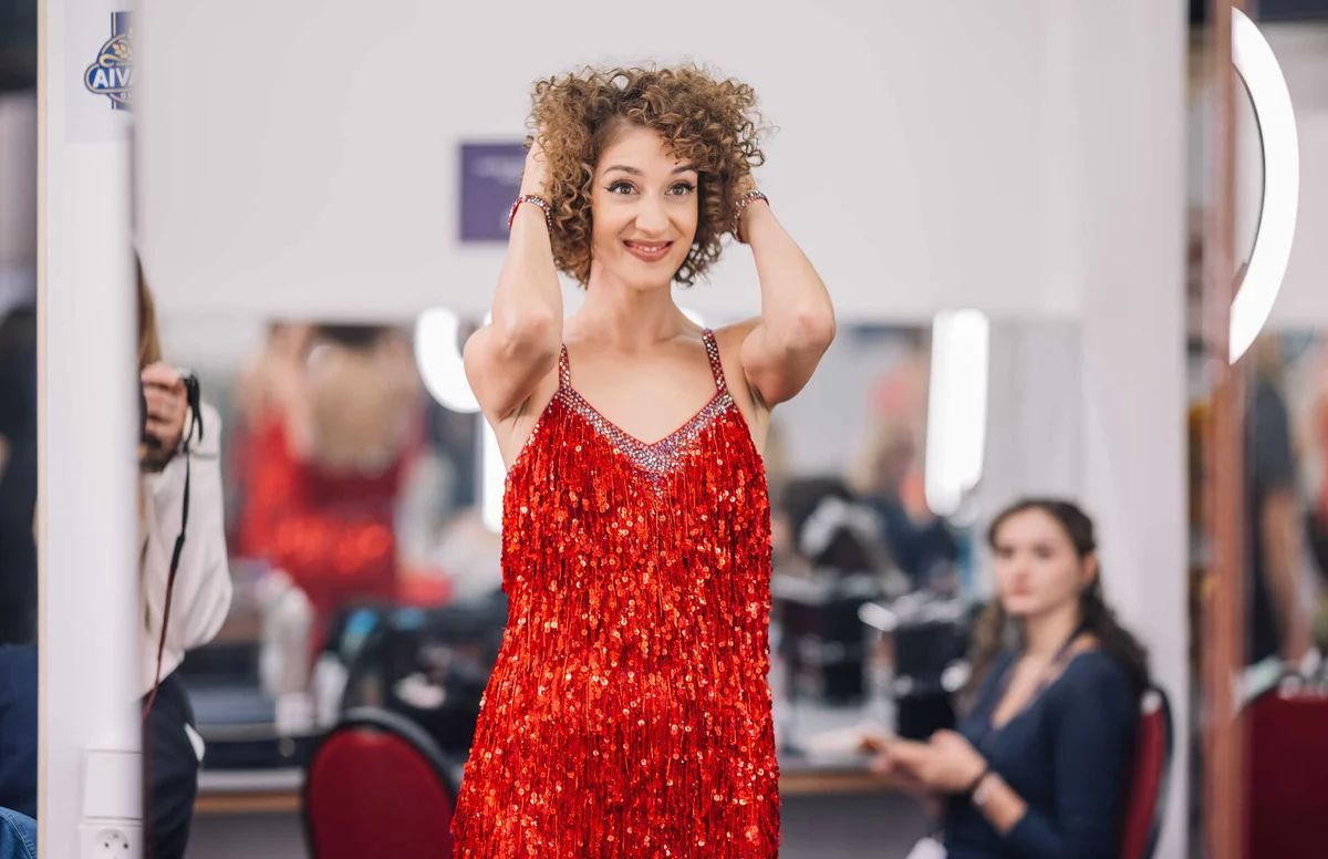 Pád ve StarDance: Dancingerová s Prágrem skončili na zemi, herečka má modřiny Pád ve StarDance: Dancingerová s Prágrem skončili na zemi, herečka má modřiny