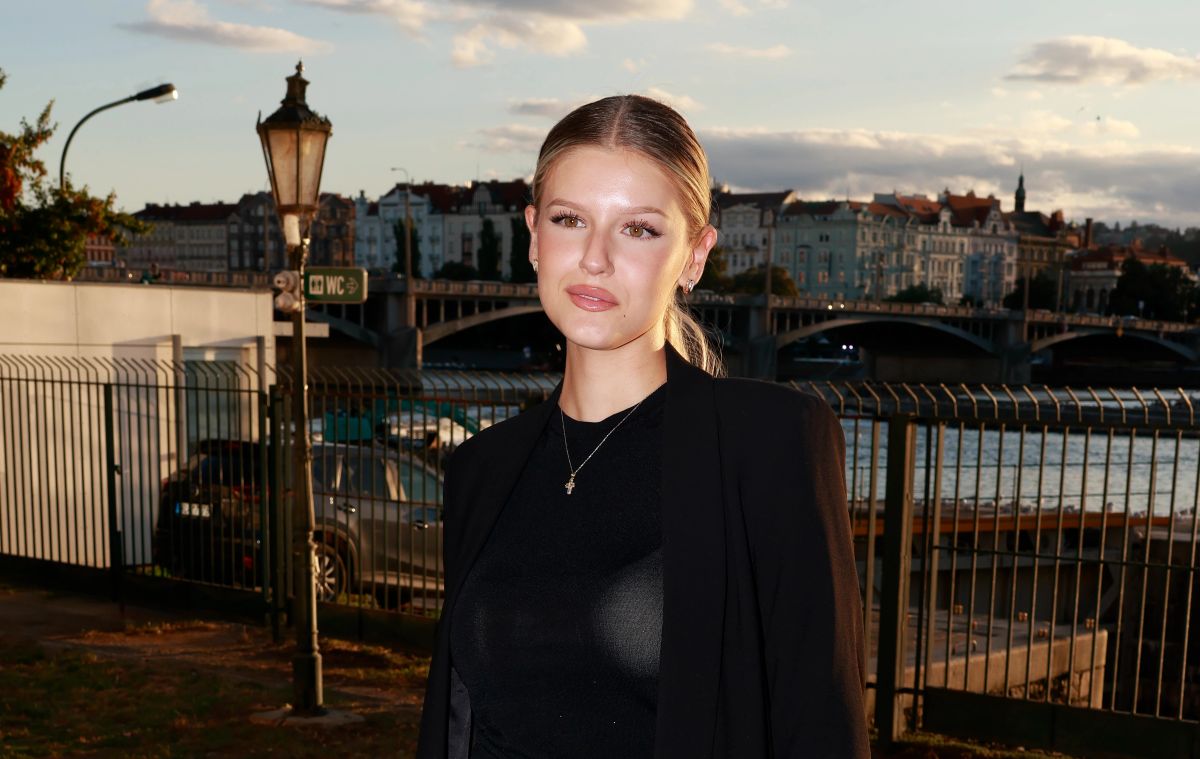 Natálka po rozchodu s Adamem Mišíkem šokuje: Změnila image a ukázala se v růžové! Natálka po rozchodu s Adamem Mišíkem šokuje: Změnila image a ukázala se v růžové!
