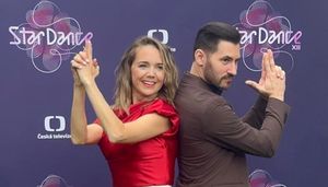 Lucie Vondráčková se ve StarDance bojí úrazů. Kritiku si osobně nebere a věří, že se něco nového naučí Lucie Vondráčková se ve StarDance bojí úrazů. Kritiku si osobně nebere a věří, že se něco nového naučí