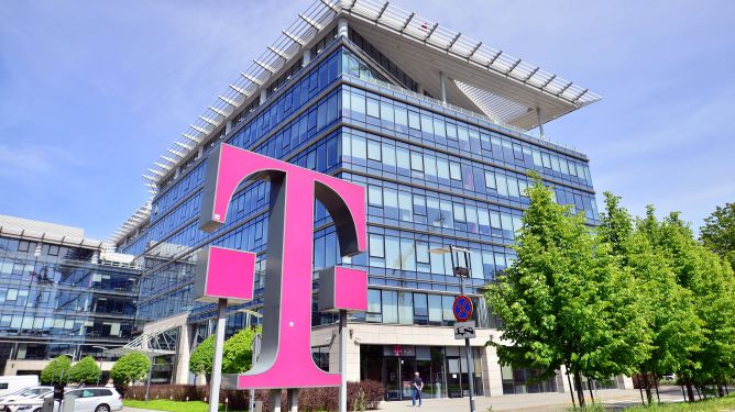 Bezplatný AI průlom! Asistent T-Mobile Magenta AI zvládne víc, než čekáte – co všechno dokáže? Bezplatný AI průlom! Asistent T-Mobile Magenta AI zvládne víc, než čekáte – co všechno dokáže?
