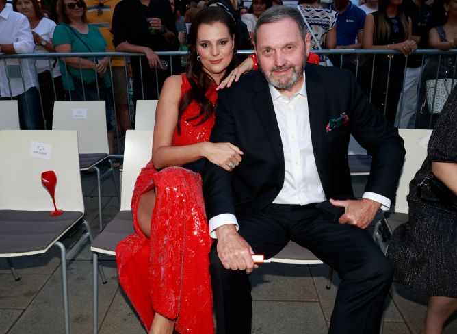 Dramatická noc u Koktových: Ornella hospitalizovaná, Kokta odchází s taškou a promluvil o ztrátě Dramatická noc u Koktových: Ornella hospitalizovaná, Kokta odchází s taškou a promluvil o ztrátě