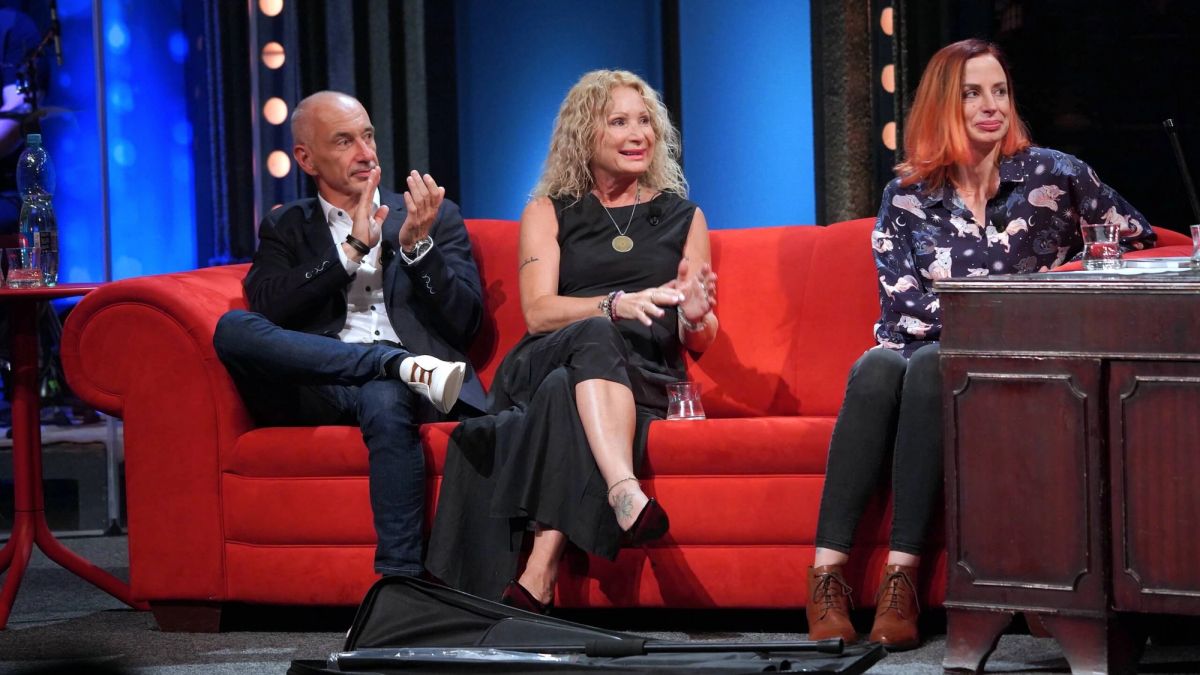 Show Jana Krause: Politik, veterinářka a herečka, která objevuje své vlastní já Show Jana Krause: Politik, veterinářka a herečka, která objevuje své vlastní já