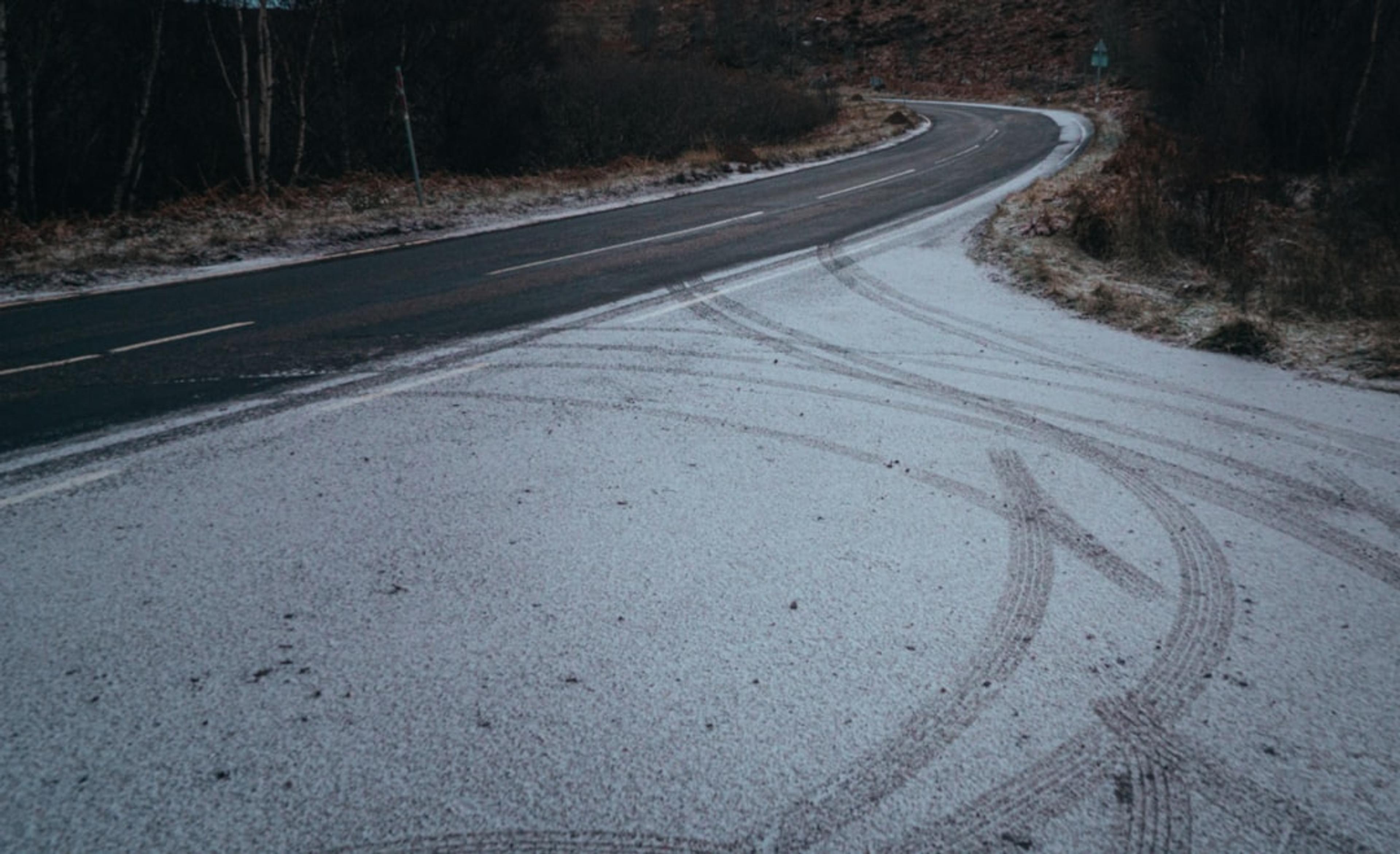 gray concrete road during daytime
