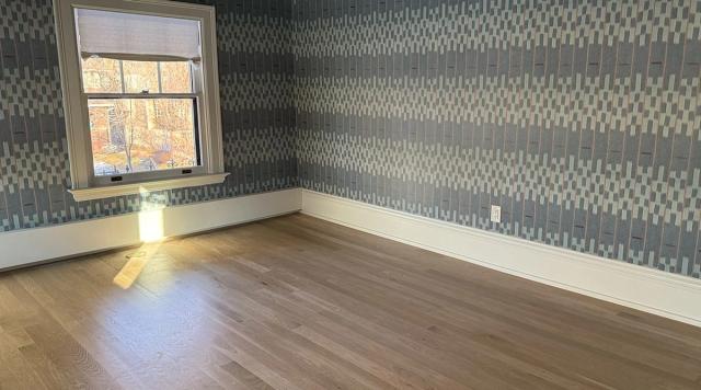 Virginia’s bedroom before her Rhonda Stanbury redesign