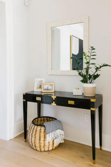 10 Entryway Design Mistakes Designers Notice