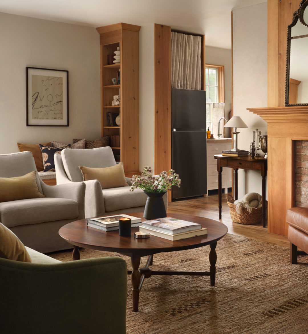 Living Room (placeholder)