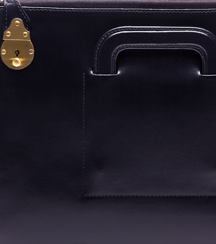 Lightweight and versatile, introducing Ettinger's Bakerloo Zipped Portfolio