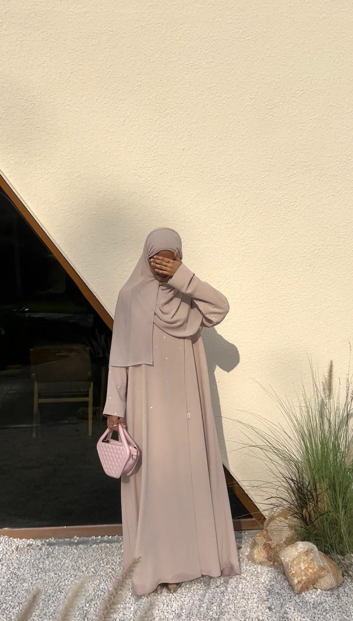 Pearl Dust Abaya - View 2