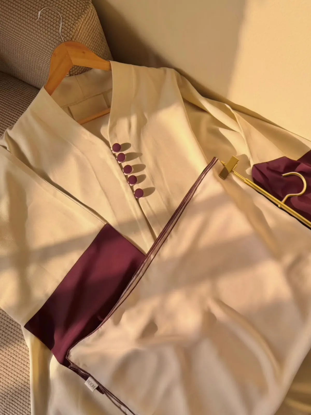 Berry Sand Abaya - View 4