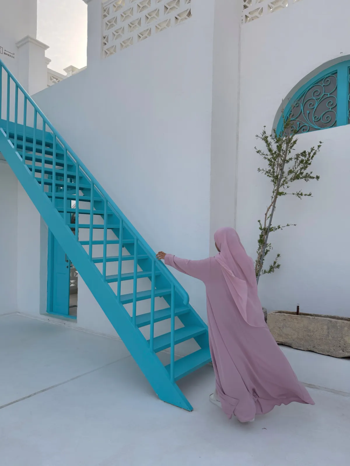 Soft pink comfy abaya - View 3