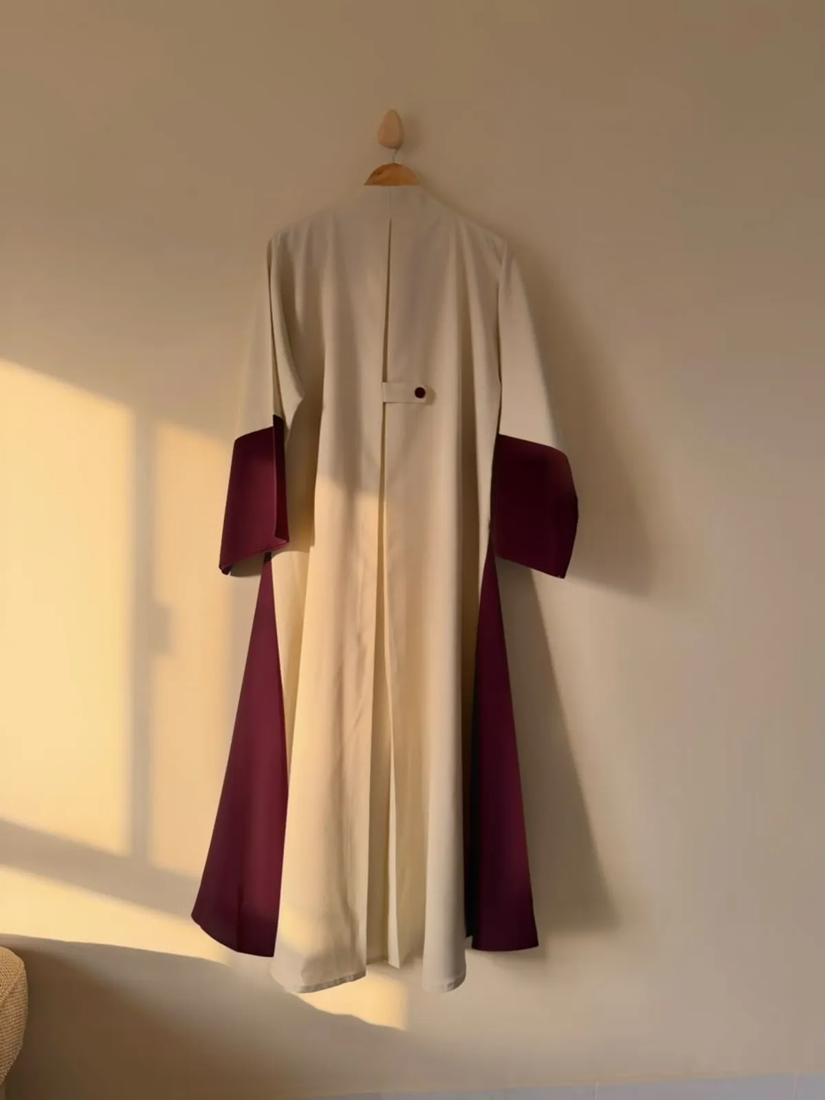 Berry Sand Abaya