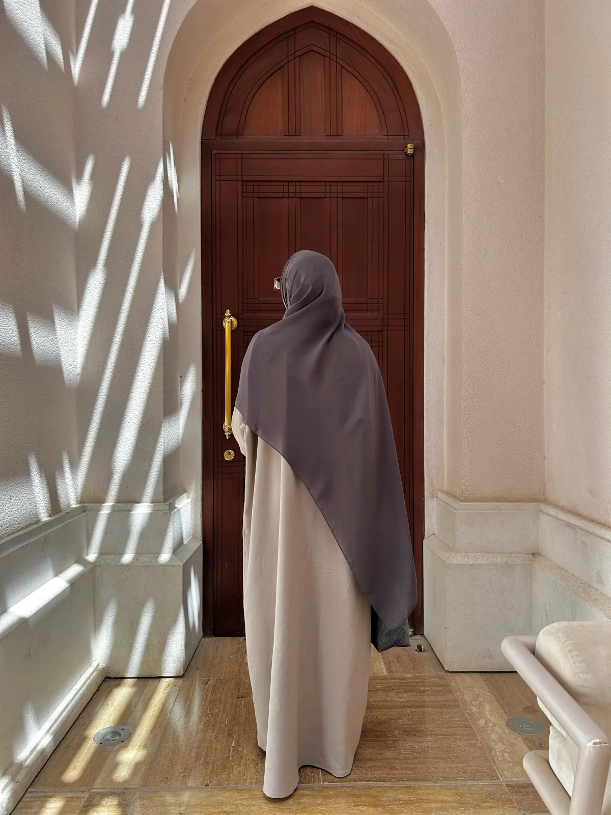 Dove Grey Silver Bloom Abaya  - View 4