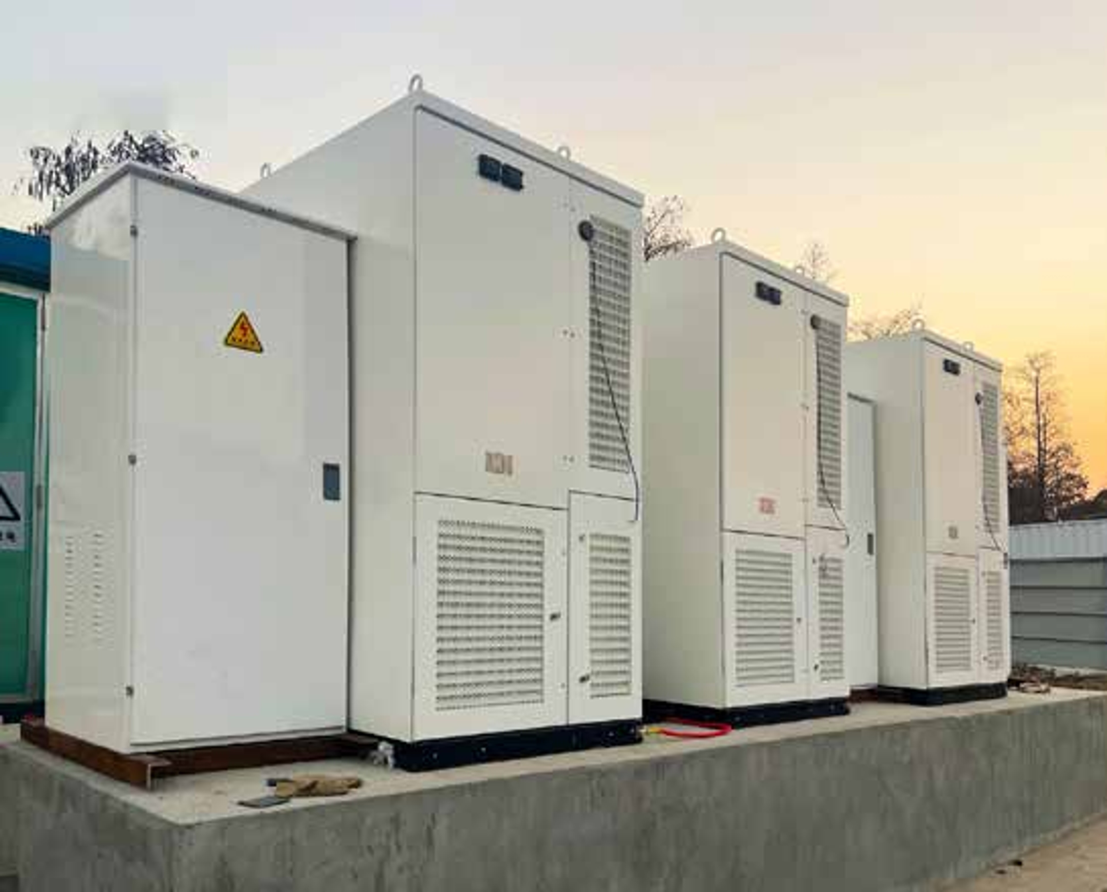 630 kW / 660 kWh CESS01 Cabinet