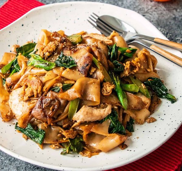 Amazing Thai Pad See Iow