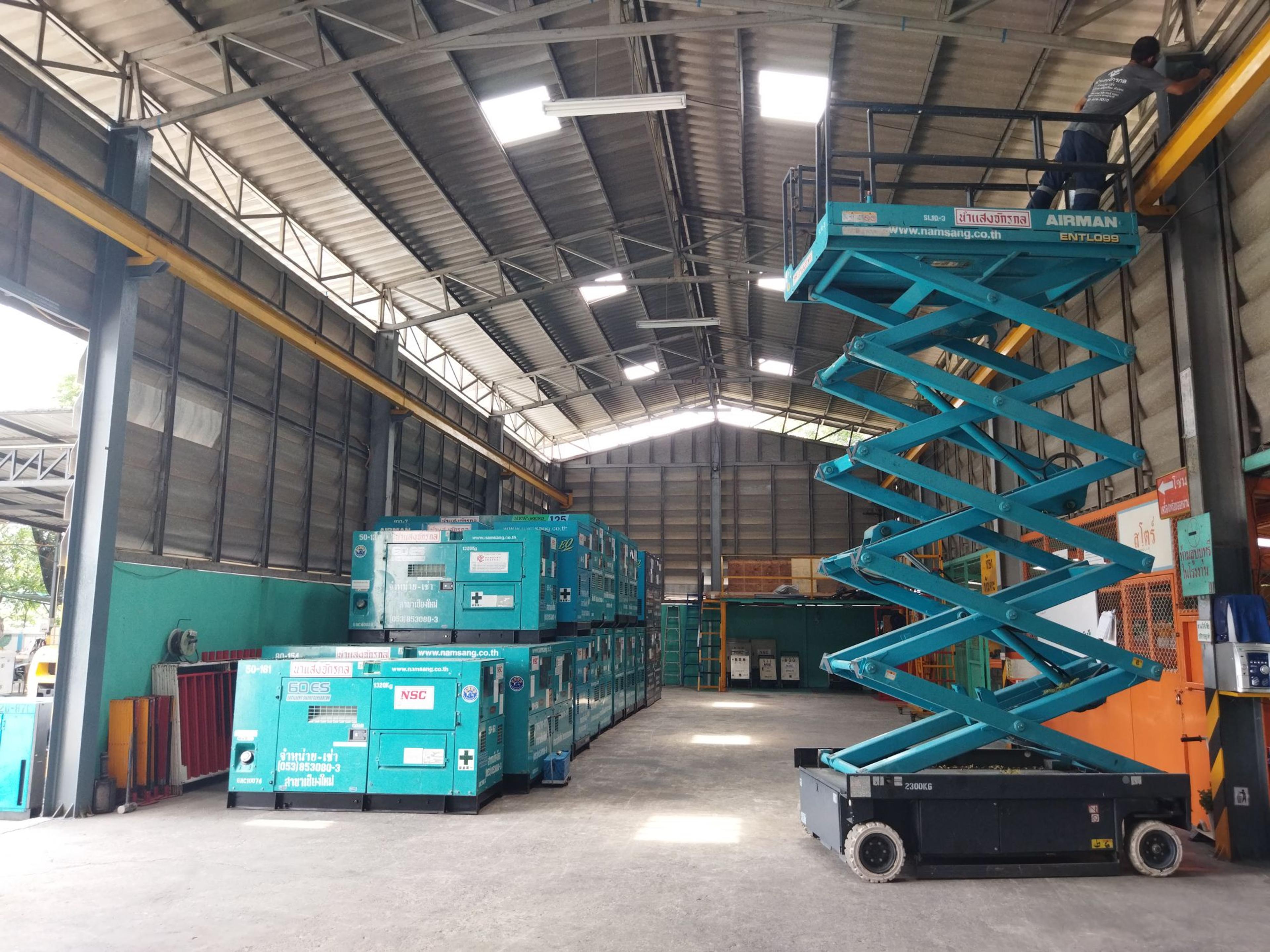 Scissor lift