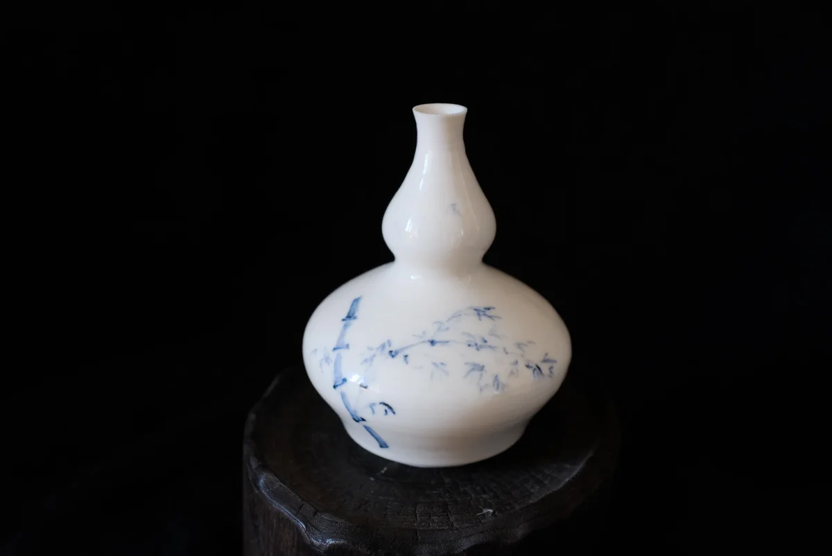 Bud vase