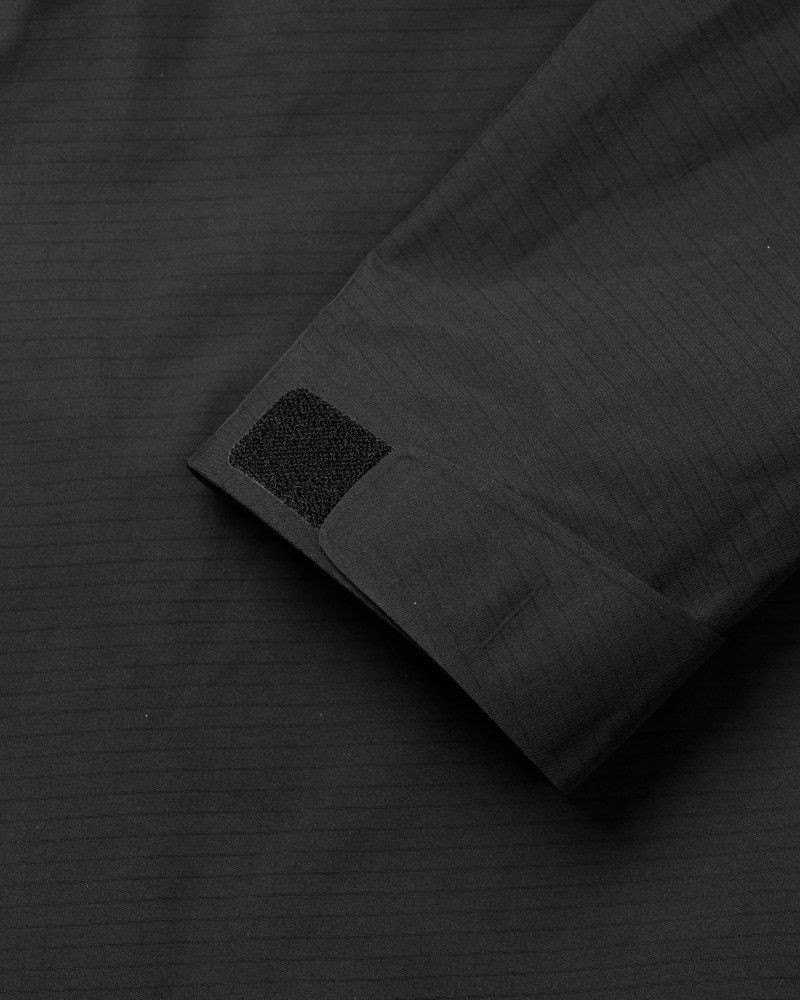 Black Porter-Yoshida Off-Race Shell jacket, sleeve detail with velcro cuff closure